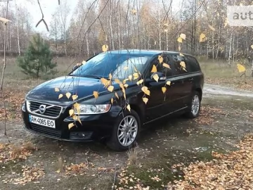Авто Volvo V50 2010 № 7430998