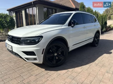 Авто Volkswagen Tiguan 2017 № 7431568