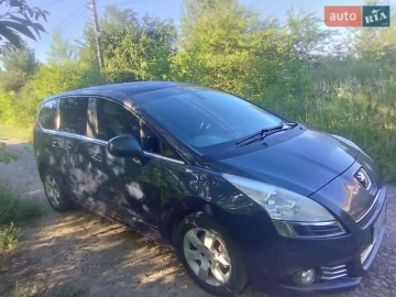Авто Peugeot 5008 2013 № 7432194