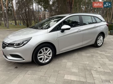 Авто Opel Astra 2020 № 7432311