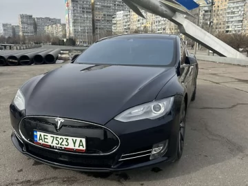 Авто Tesla Model S 2015 № 7432425