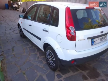 Авто Ford Fiesta 2007 № 7432704