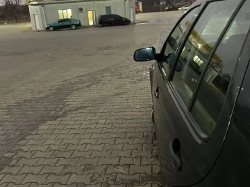 Авто Volkswagen Golf 2001 № 7433117