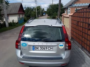 Авто Volvo V50 2009 № 7433253