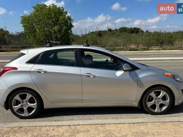 Авто Hyundai Elantra 2015 № 7433288