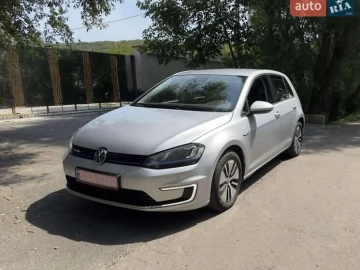 Авто Volkswagen E-Golf 2015 № 7433361