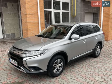 Авто Mitsubishi Outlander 2018 № 7433896