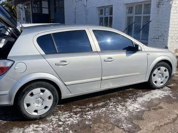 Авто Opel Astra 2004 № 7435131