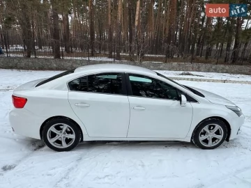 Авто Toyota Avensis 2014 № 7436083