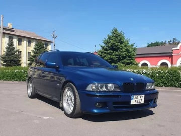 Авто BMW 5 Series 2001 № 7436335