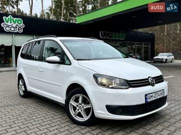 Авто Volkswagen Touran 2013 № 7436355