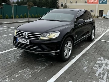 Авто Volkswagen Touareg 2015 № 7436873