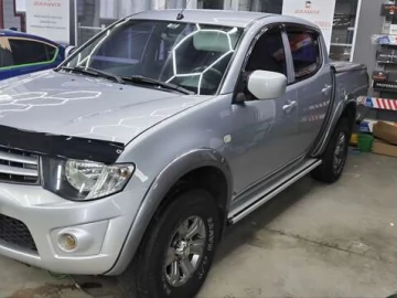 Авто Mitsubishi L 200 2011 № 7438305