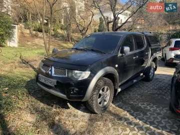 Авто Mitsubishi L 200 2010 № 7438314