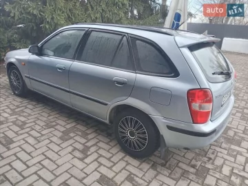Авто Mazda 323 2000 № 7438725