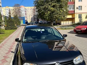 Авто Volkswagen Golf 2001 № 7438767