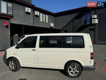 Авто Volkswagen Transporter 2006 № 7439016
