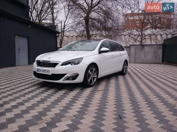 Авто Peugeot 308 2016 № 7439087