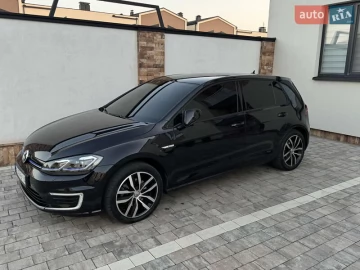 Авто Volkswagen E-Golf 2019 № 7439297