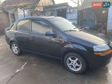 Авто Chevrolet Aveo 2004 № 7439724