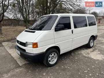 Авто Volkswagen Transporter 2000 № 7439841