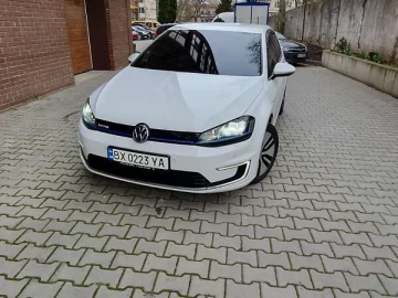 Авто Volkswagen E-Golf 2014 № 7440055