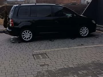 Авто Volkswagen Touran 2007 № 7440075