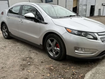 Авто Chevrolet Volt 2010 № 7440096