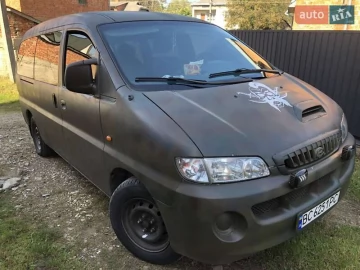 Авто Hyundai H-1 2000 № 7440895