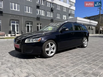 Авто Volvo V50 2011 № 7441210