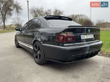 Авто BMW 5 Series 2002 № 7441896