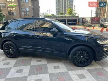Авто Volkswagen Touareg 2019 № 7442042