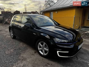 Авто Volkswagen E-Golf 2015 № 7443250