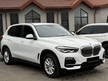 Авто BMW X5 2021 № 7445453
