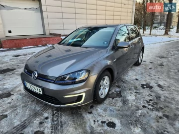 Авто Volkswagen E-Golf 2015 № 7446154