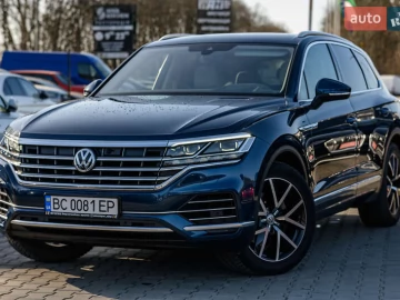 Авто Volkswagen Touareg 2018 № 7446788