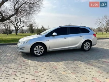 Авто Opel Astra 2011 № 7447101