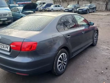 Авто Volkswagen Jetta 2012 № 7447189