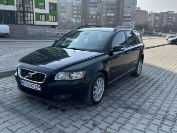 Авто Volvo V50 2009 № 7447203