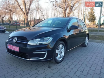 Авто Volkswagen E-Golf 2017 № 7447565