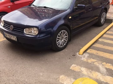 Авто Volkswagen Golf 2000 № 7447933