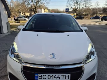 Авто Peugeot 208 2018 № 7448447