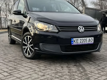 Авто Volkswagen Touran 2011 № 7448450