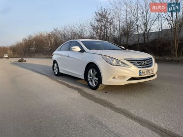 Авто Hyundai Sonata 2012 № 7448458