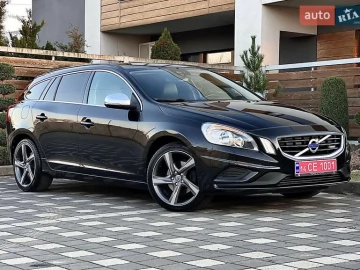 Авто Volvo V60 2012 № 7448499