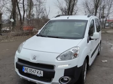 Авто Peugeot Partner 2012 № 7449202
