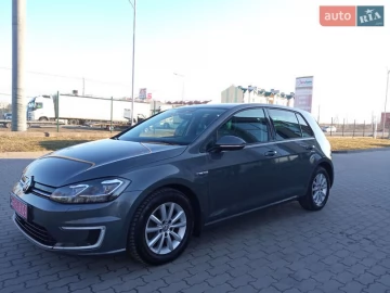 Авто Volkswagen E-Golf 2017 № 7449293
