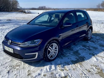 Авто Volkswagen E-Golf 2017 № 7449324