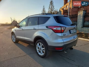 Авто Ford Escape 2018 № 7449331