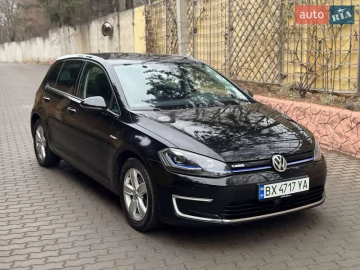 Авто Volkswagen E-Golf 2017 № 7449335